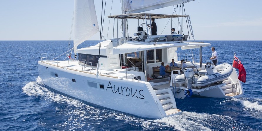 Lagoon 52