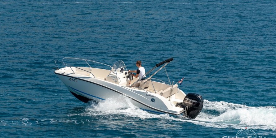 Quicksilver Activ 605 Open