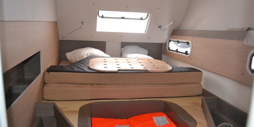 Bali catamarans 4.0 lounge