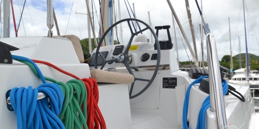 Bali catamarans 4.0 lounge