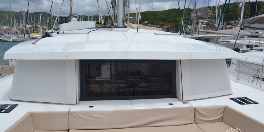 Bali catamarans 4.0 lounge