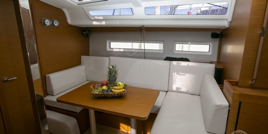 Jeanneau Sun Odyssey 440