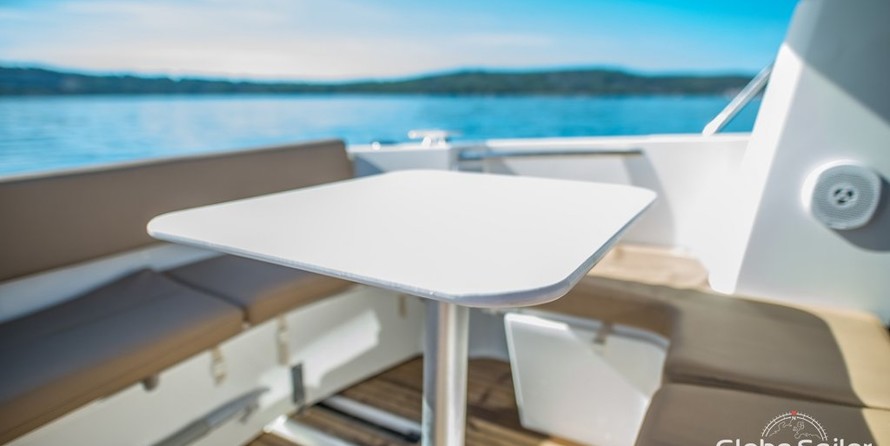 Jeanneau Merry Fisher 855