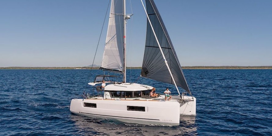 Lagoon 40