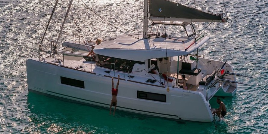 Lagoon 40