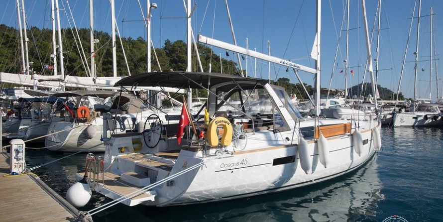 Beneteau Oceanis 45