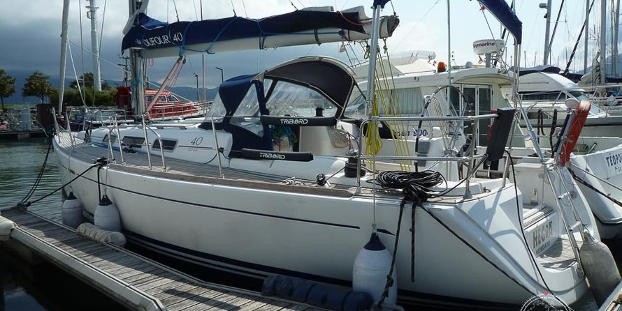 Dufour 40
