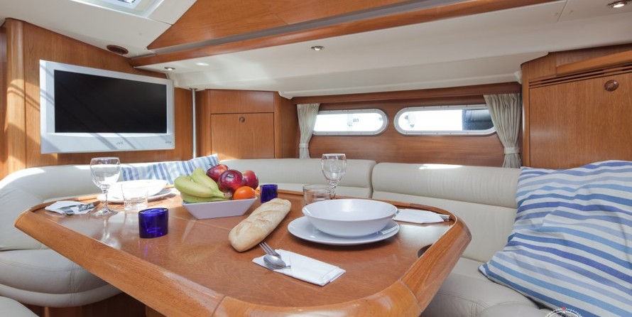 Jeanneau Sun Odyssey 54