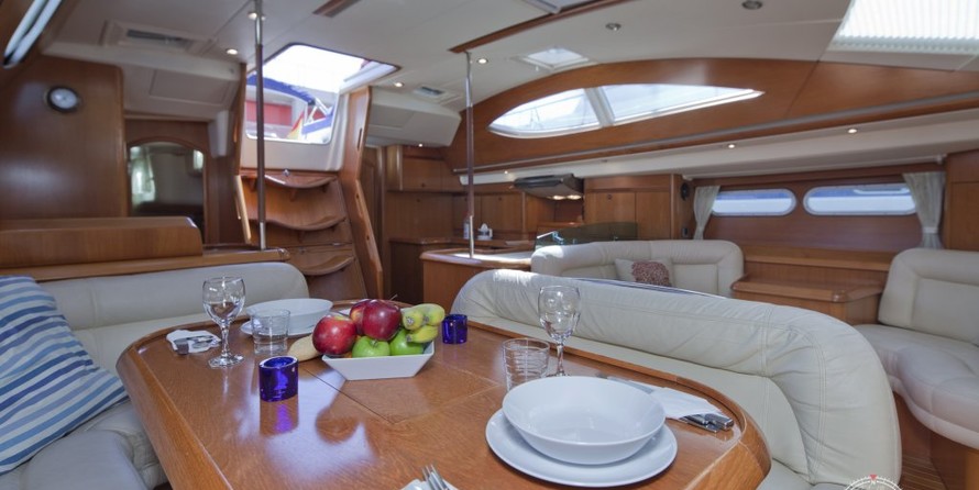 Jeanneau Sun Odyssey 54