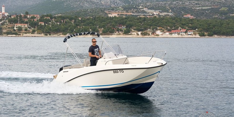 Quicksilver Activ 555 Open