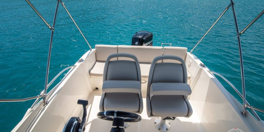 Quicksilver Activ 555 Open