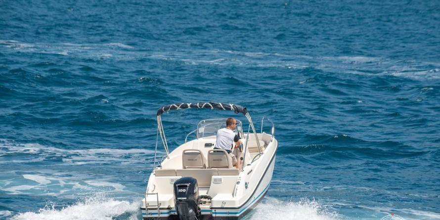 Quicksilver Activ 555 Open