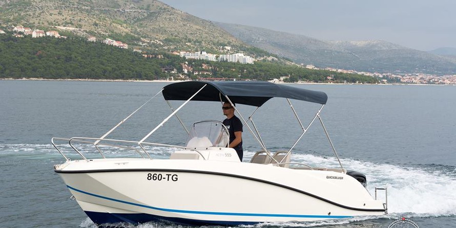 Quicksilver Activ 555 Open