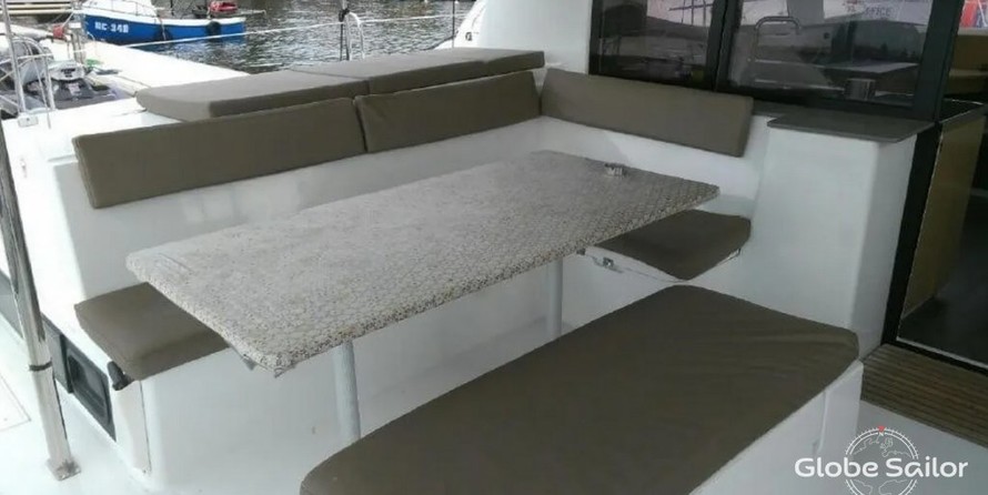 Fountaine Pajot Helia 44