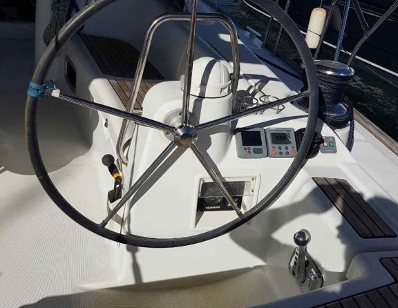 Beneteau Oceanis 54