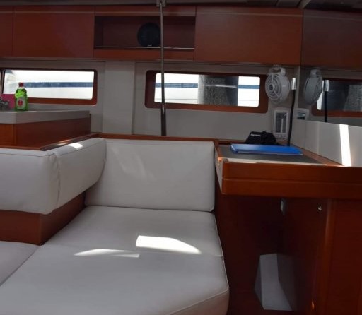 Beneteau Oceanis 51.1
