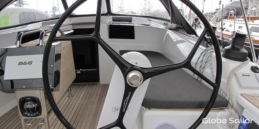 Hanse 415