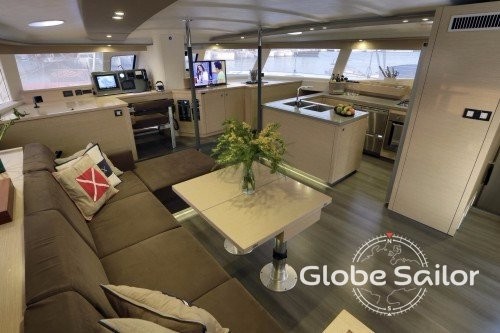 Fountaine Pajot Sanya 57
