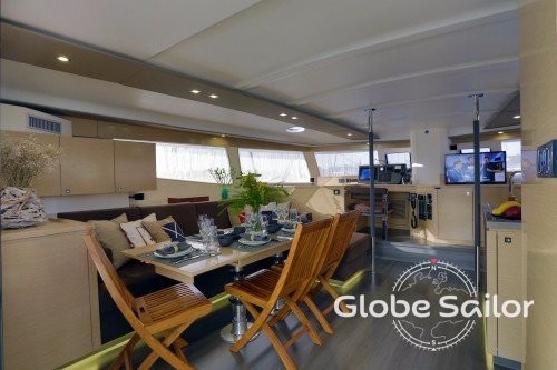 Fountaine Pajot Sanya 57