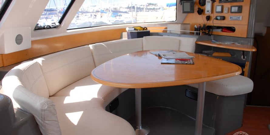 Fountaine Pajot Lavezzi 40