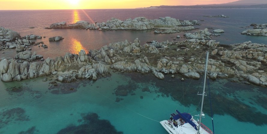 Fountaine Pajot Lavezzi 40