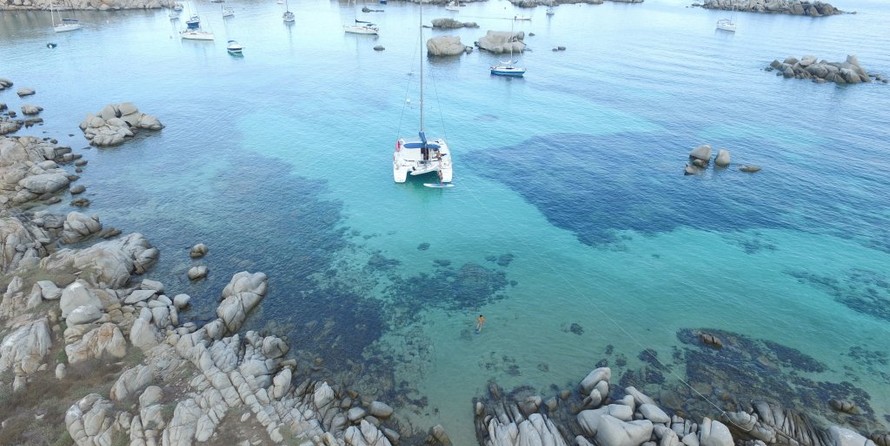 Fountaine Pajot Lavezzi 40