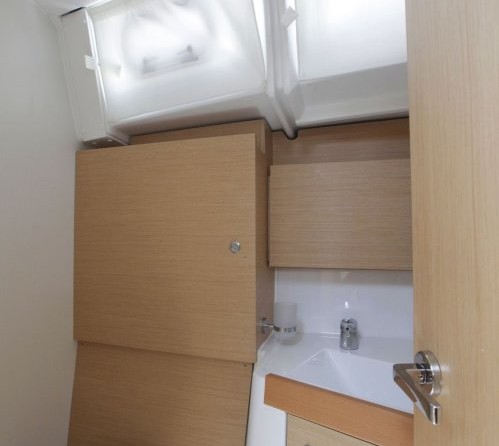 Beneteau Oceanis 38.1