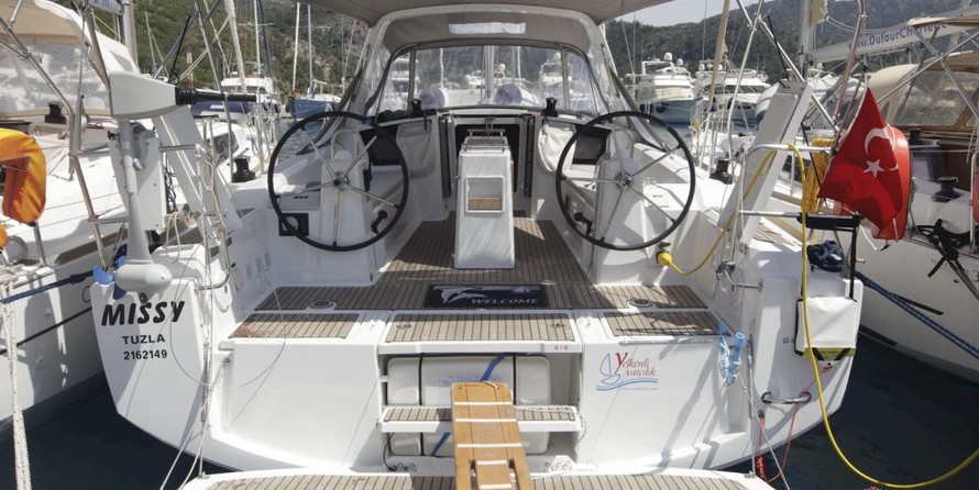 Beneteau Oceanis 38.1