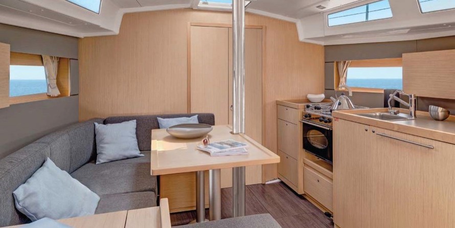 Beneteau Oceanis 38.1