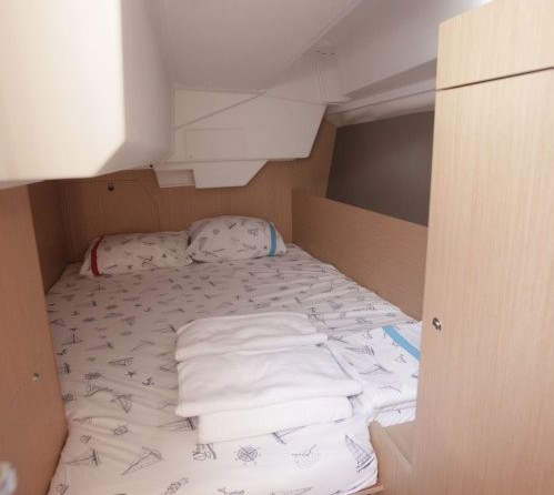 Beneteau Oceanis 38.1