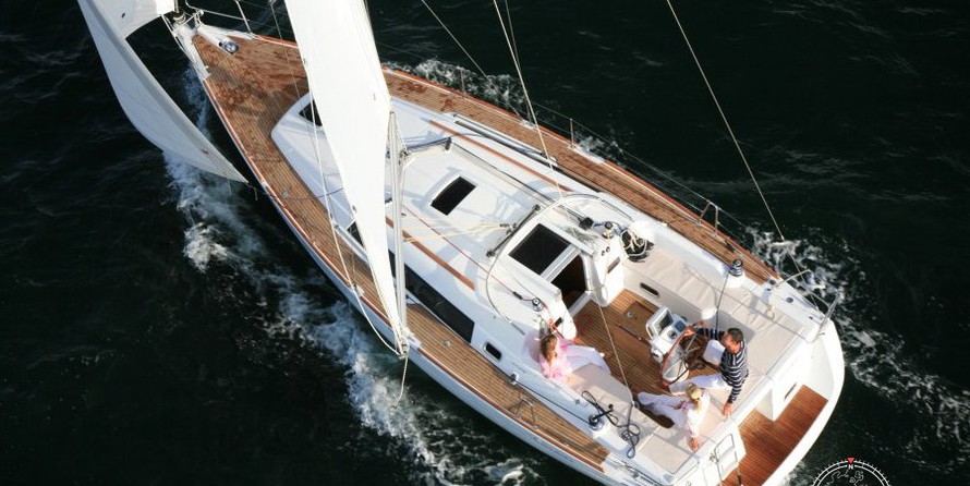 Beneteau Oceanis 37