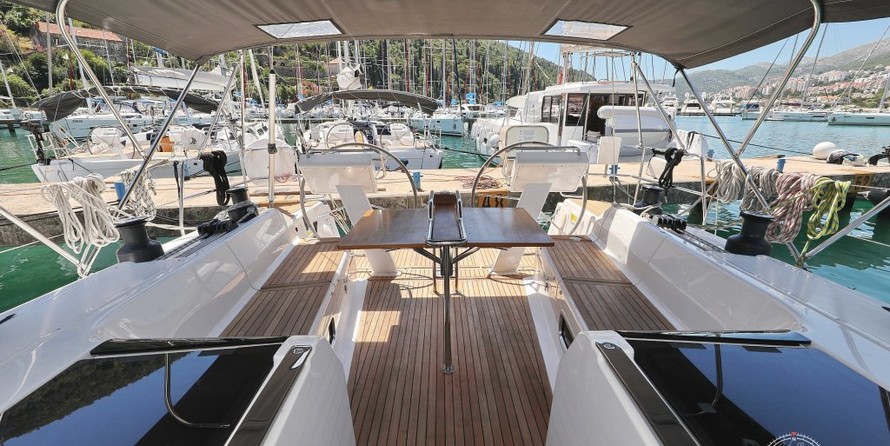 Hanse 505