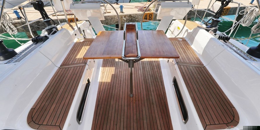 Hanse 505