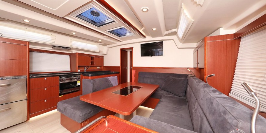 Hanse 505