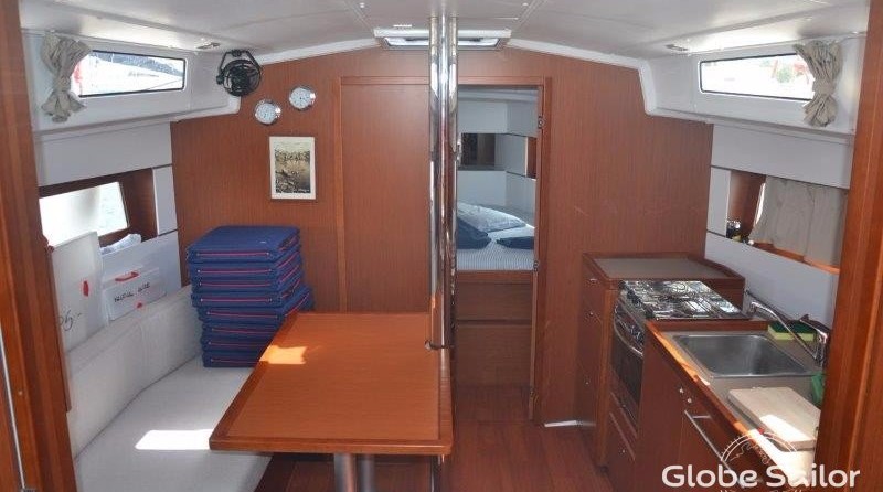 Beneteau Oceanis 38.1