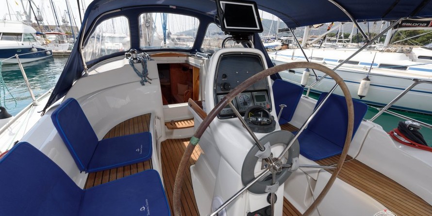 Bavaria 33 Cruiser