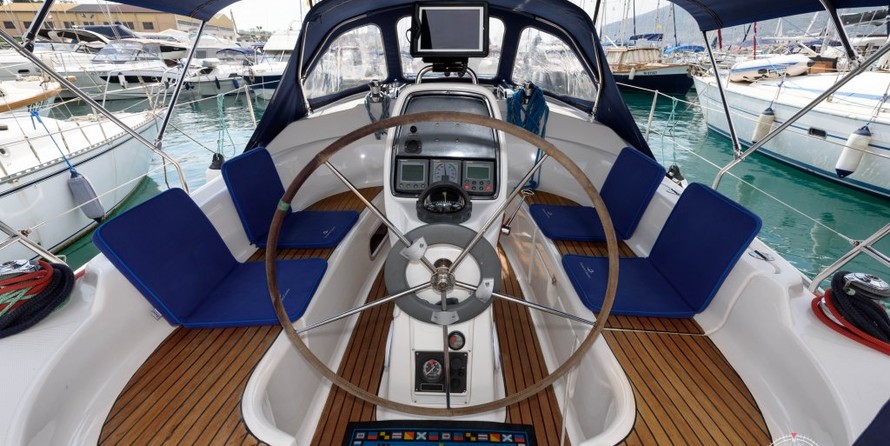 Bavaria 33 Cruiser