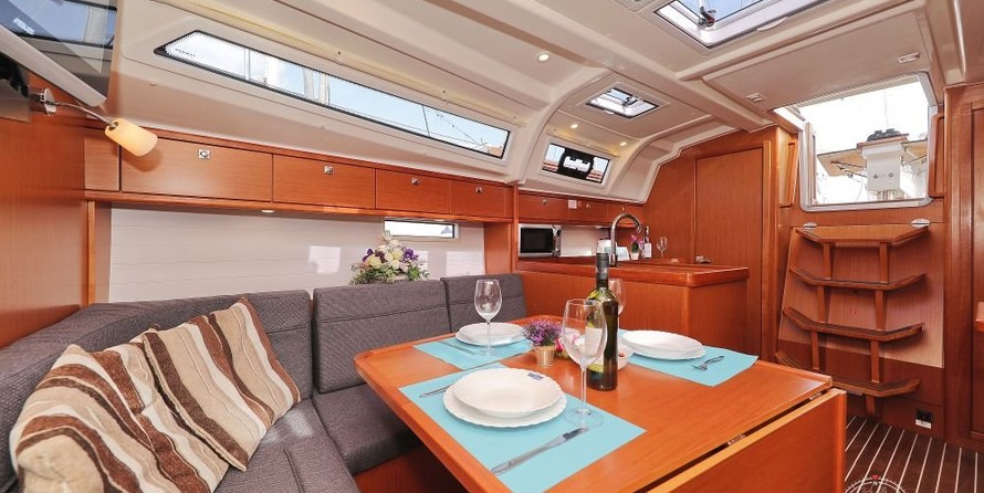 Bavaria 37 Cruiser