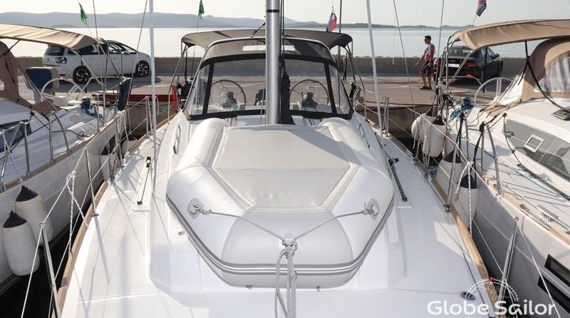 Beneteau Oceanis 38.1