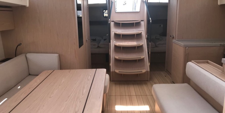 Beneteau Oceanis 51.1