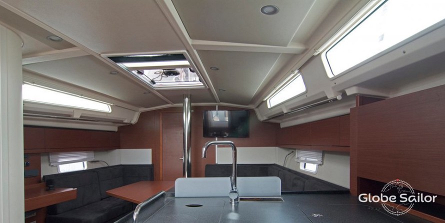 Hanse 418