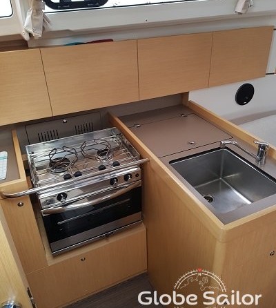 Beneteau Oceanis 35.1