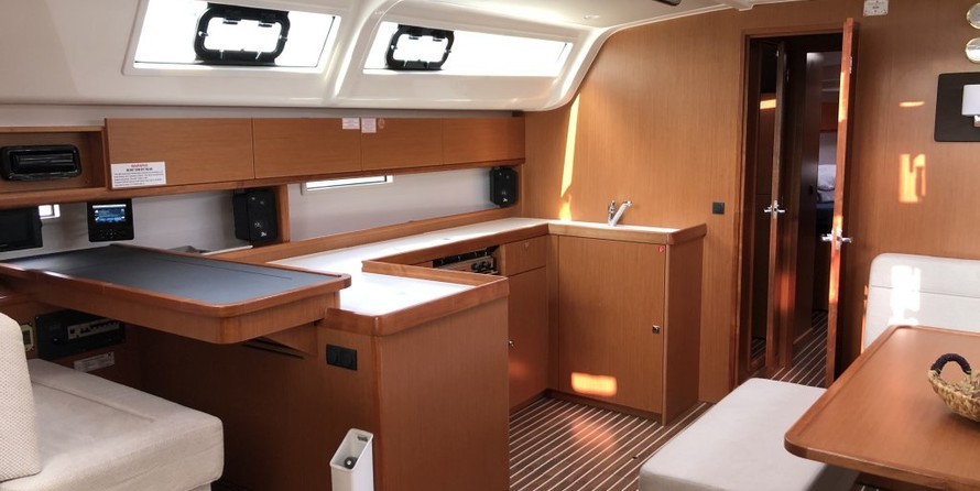 Bavaria Cruiser 51