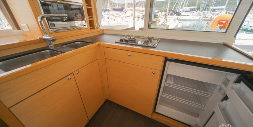 Lagoon 400 S2
