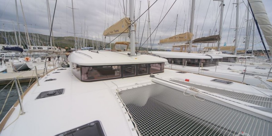 Lagoon 400 S2