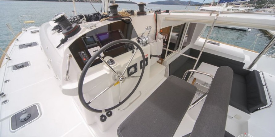 Lagoon 400 S2
