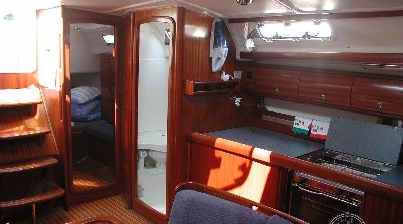 Bavaria 44