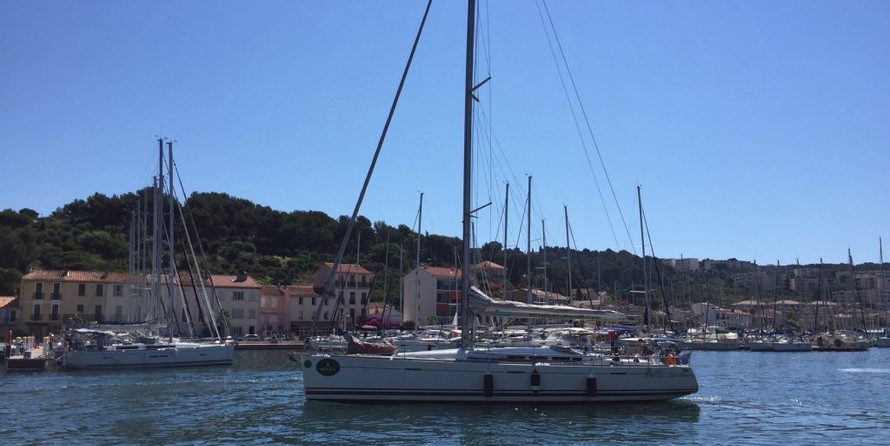 Beneteau First 45