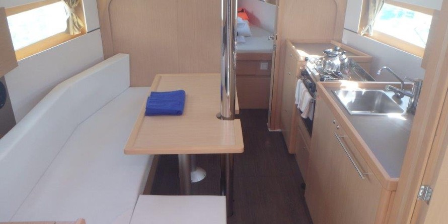 Beneteau Oceanis 35