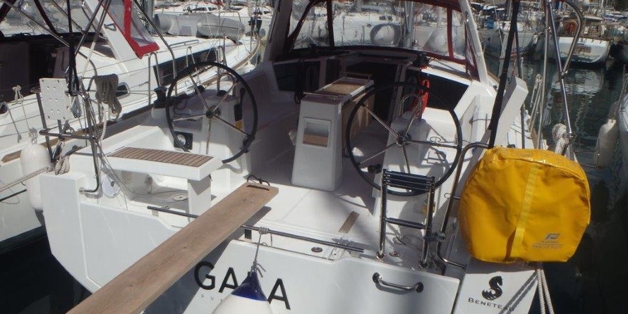 Beneteau Oceanis 35